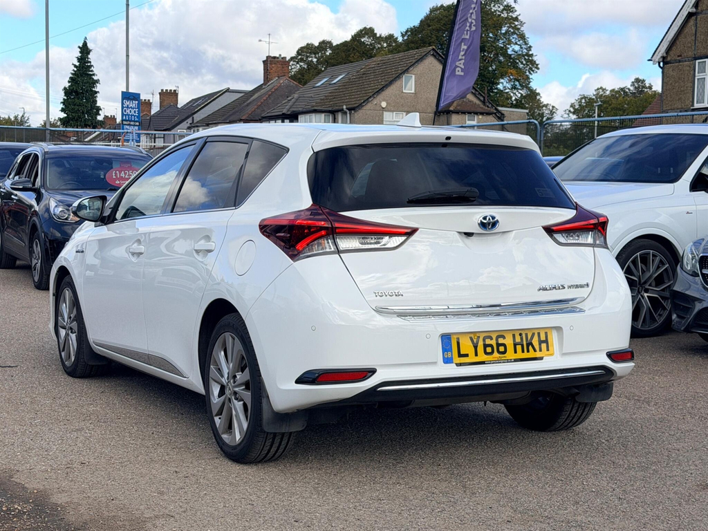 Toyota Auris Design Blue #10