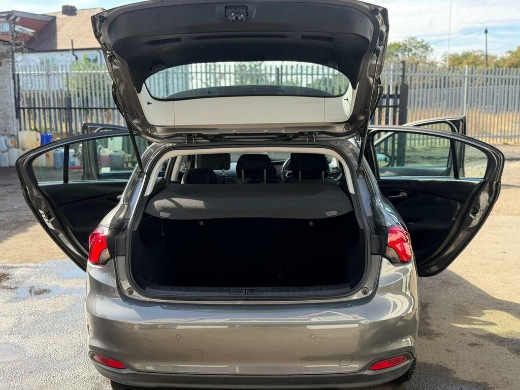 Fiat Tipo Hatchback Grey #47