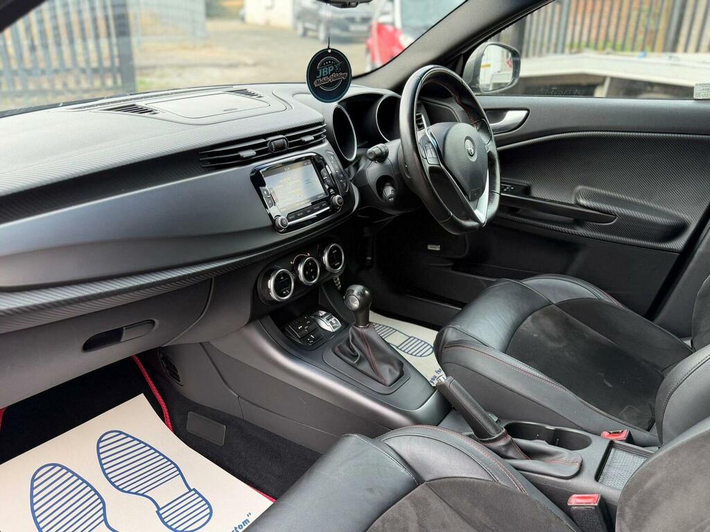 Alfa Romeo Giulietta Hatchback Blue #12