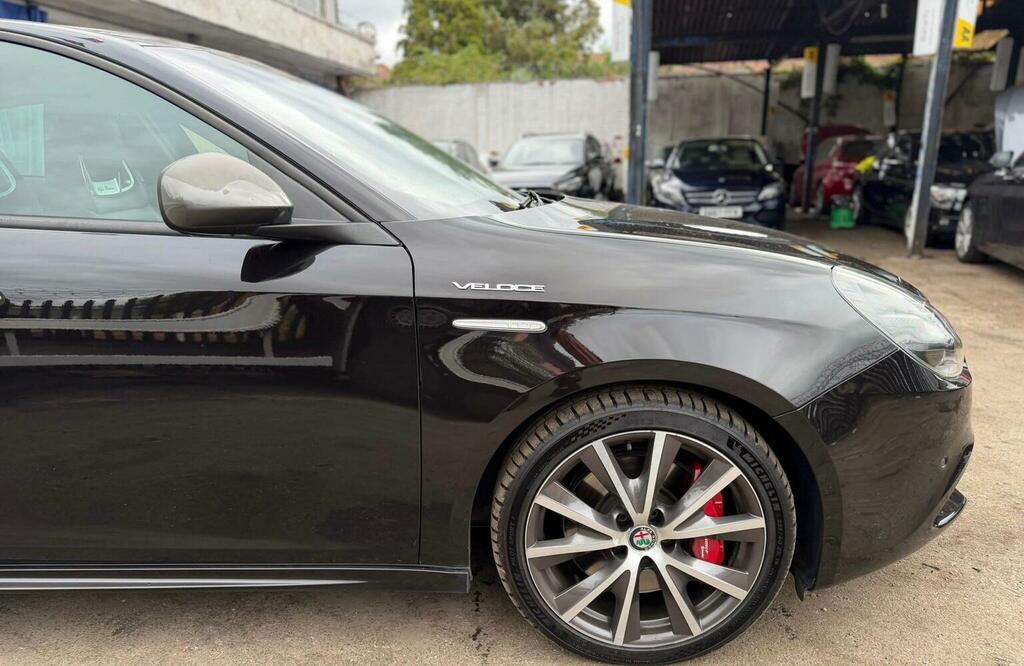 Alfa Romeo Giulietta Hatchback Blue #11