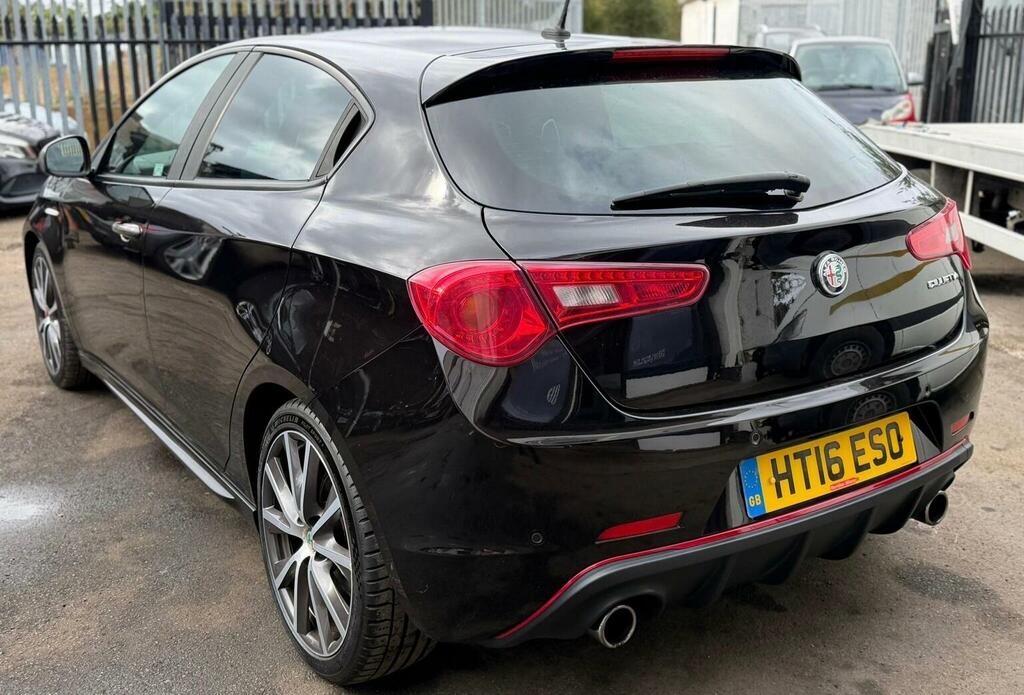 Alfa Romeo Giulietta 1750 Tbi Veloce Tct Euro 6 Black #4