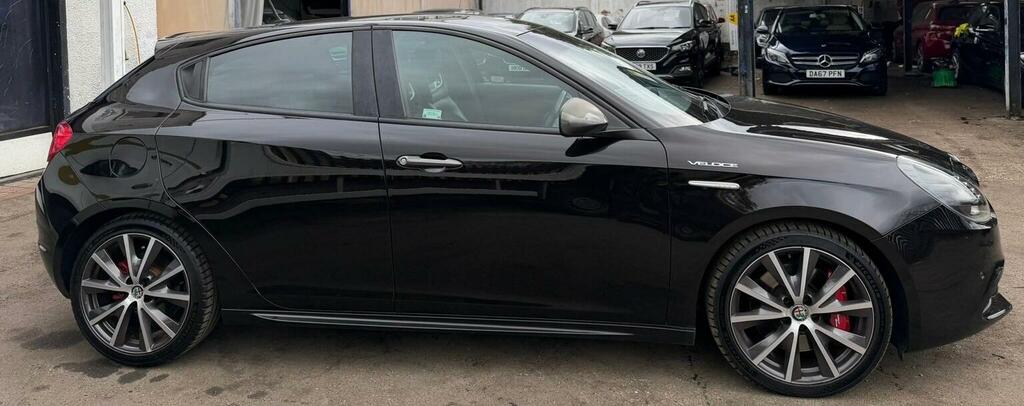 Alfa Romeo Giulietta Hatchback Blue #10