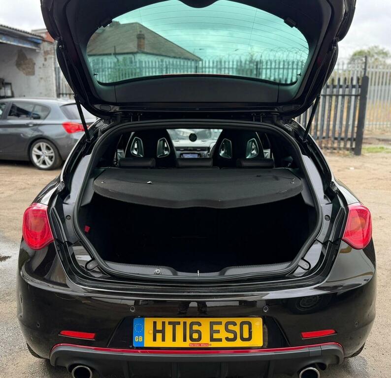 Alfa Romeo Giulietta Hatchback Blue #54