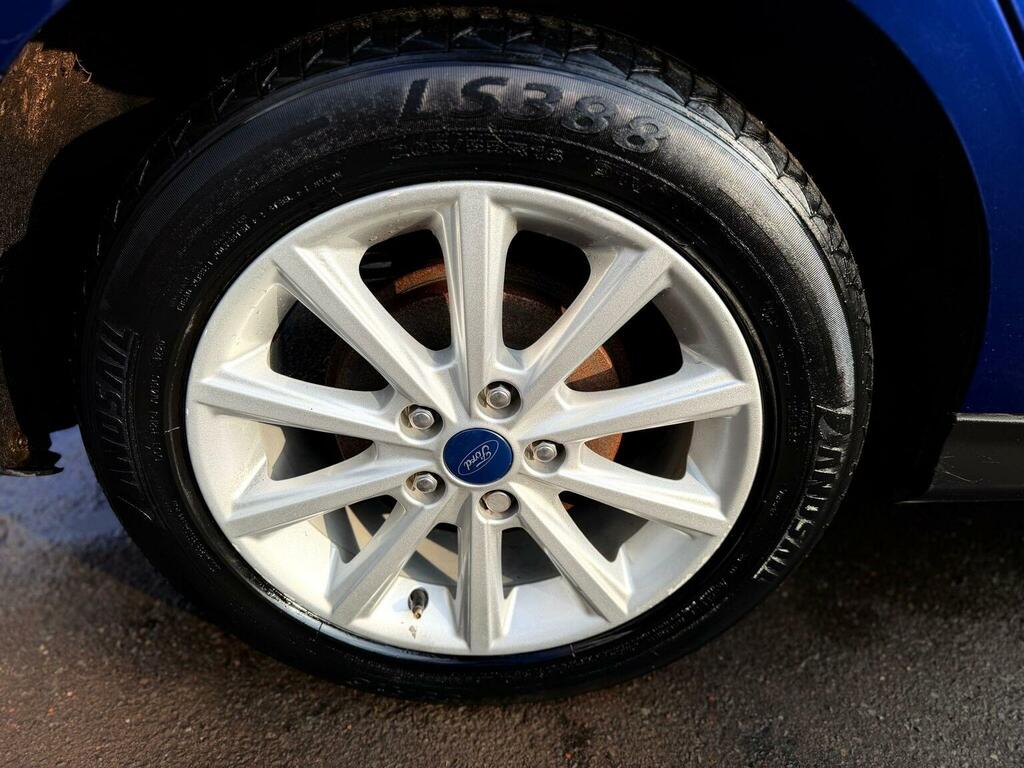 Ford Focus 1.0T Ecoboost St-line Hatchback White #34