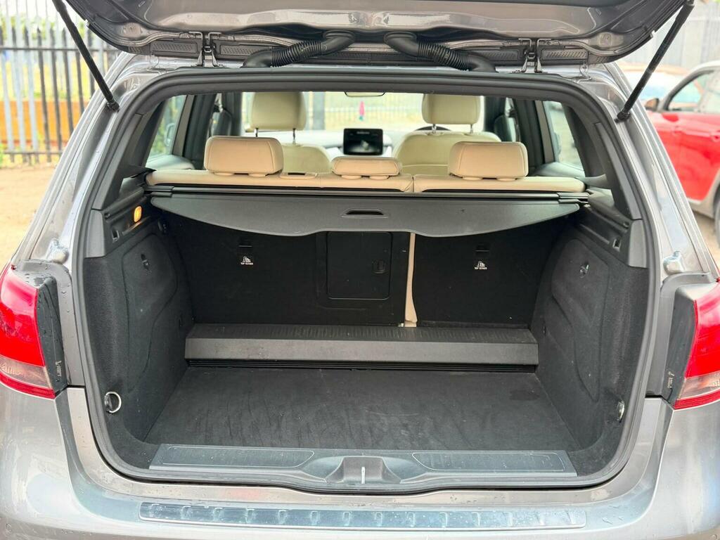 Mercedes-Benz B Class B250e Art Premium Blue #40