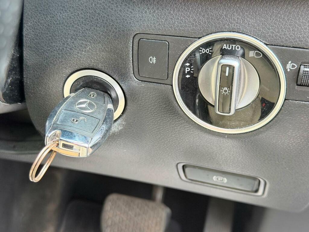 Mercedes-Benz B Class B250e Art Premium Blue #51