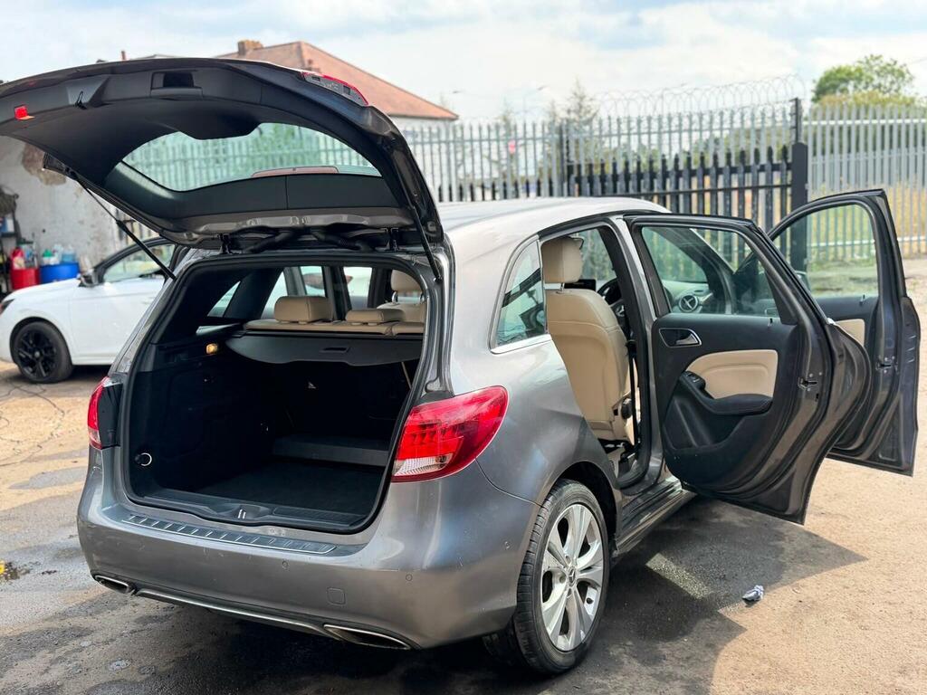 Mercedes-Benz B Class B250e Art Premium Blue #15