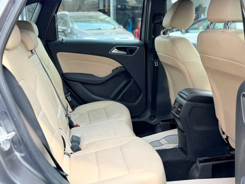 Mercedes-Benz B Class B250e Art Premium Blue #18