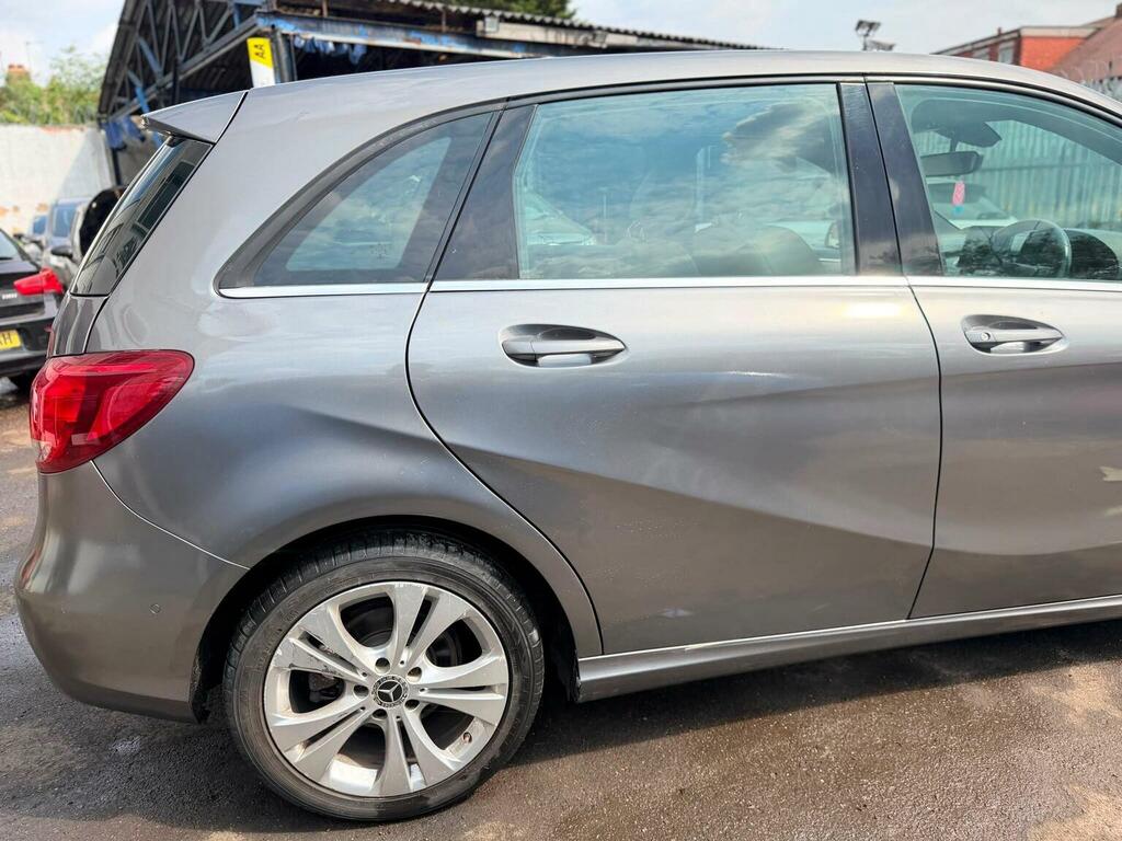 Mercedes-Benz B Class B250e Art Premium Blue #33