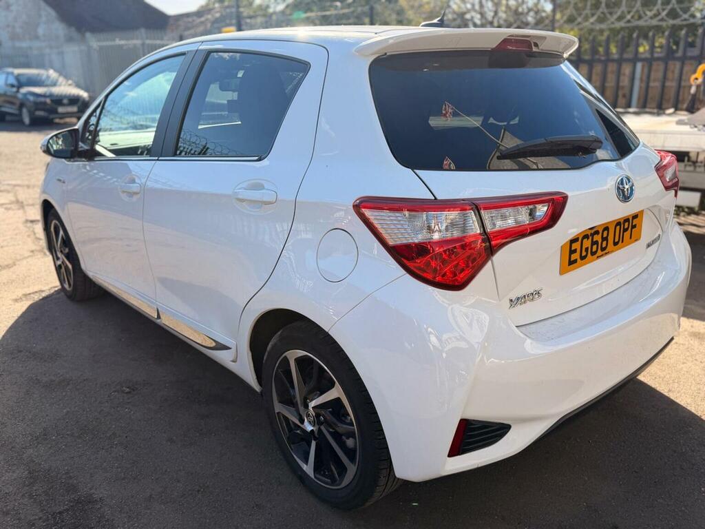Toyota Yaris 1.5 Vvt-h Excel E-cvt Euro 6 Ss White #4