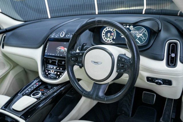 Aston Martin DBX V8 550 #13