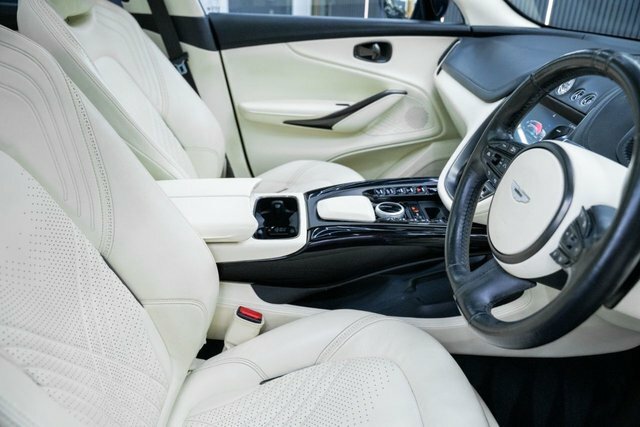 Aston Martin DBX V8 550 #14
