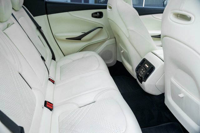 Aston Martin DBX V8 550 #34