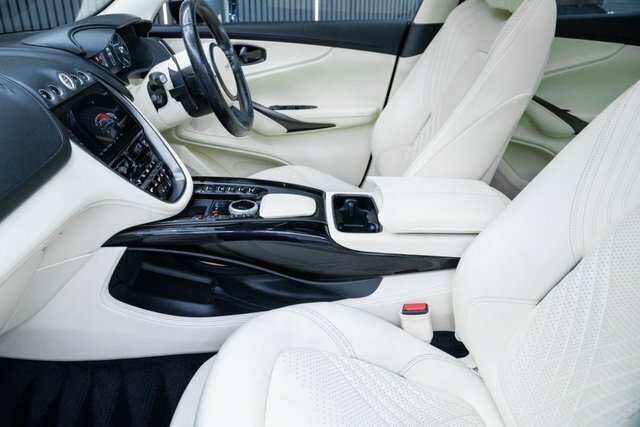 Aston Martin DBX V8 550 #31