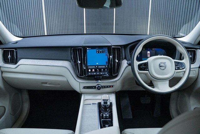 Volvo XC60 2.0 B5 Mhev Inscription Suv Hybrid Blue #2