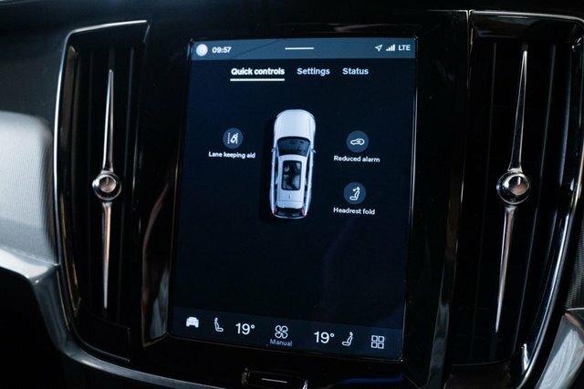 Volvo V90 B4 R-design Mhev White #26
