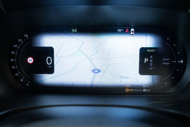 Volvo V90 B4 R-design Mhev White #23