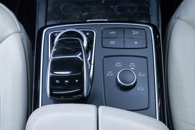 Mercedes-Benz GLS Class 350D V6 Amg Black #20