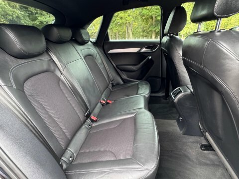 Audi Q3 2.0 Tdi Quattro Se Black #27