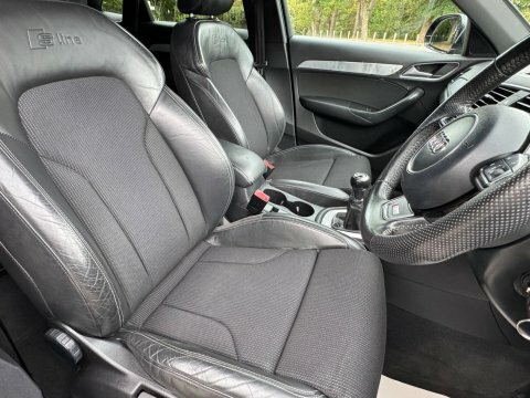 Audi Q3 2.0 Tdi Quattro Se Black #24