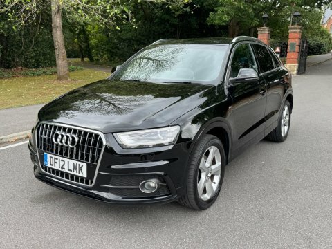 Audi Q3 2.0 Tfsi S Black #3