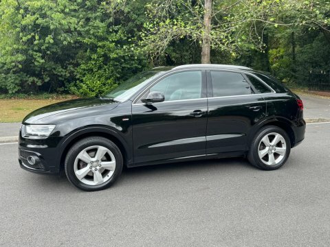 Audi Q3 2.0 Tfsi S Black #6