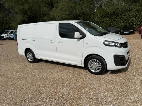 Vauxhall Vivaro 1.5 Turbo D 2900 White #20
