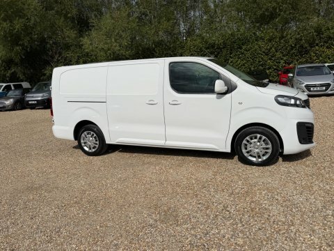 Vauxhall Vivaro 1.5 Turbo D 2900 White #17