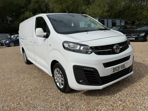 Vauxhall Vivaro 1.5 Turbo D 2900 White #27