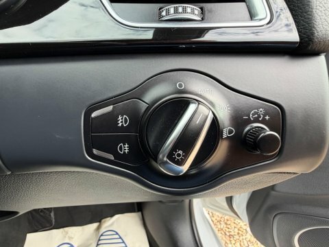 Audi A4 3.0 Tdi V6 Black Edition Saloon S Troni #37