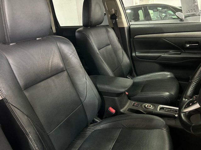 Mitsubishi Outlander 2.2 Di-d Gx5 Suv 4Wd Euro 5 S S Grey #3