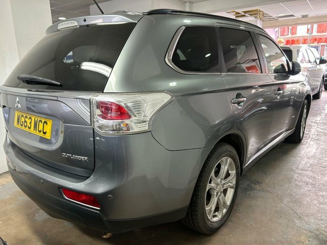 Mitsubishi Outlander 2.2 Di-d Gx5 Suv 4Wd Euro 5 S S Grey #2