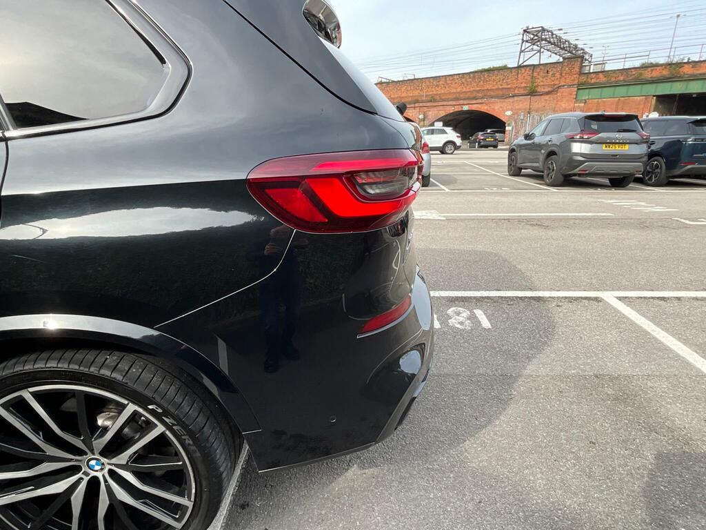 BMW X5 X5 M50i White #40