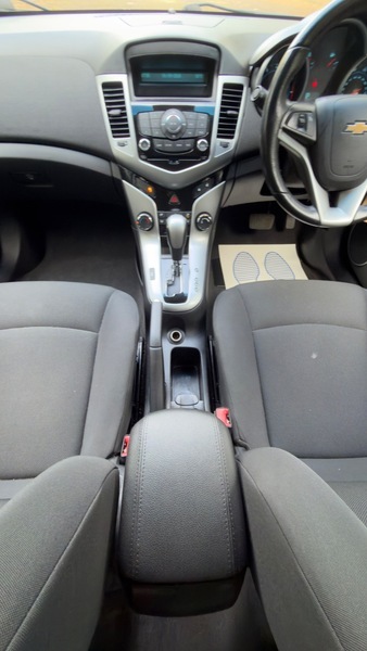 Chevrolet Cruze 2.0L Vcdi Ltz White #36