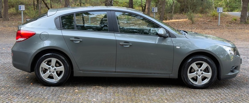 Chevrolet Cruze 2.0L Vcdi Ltz White #8
