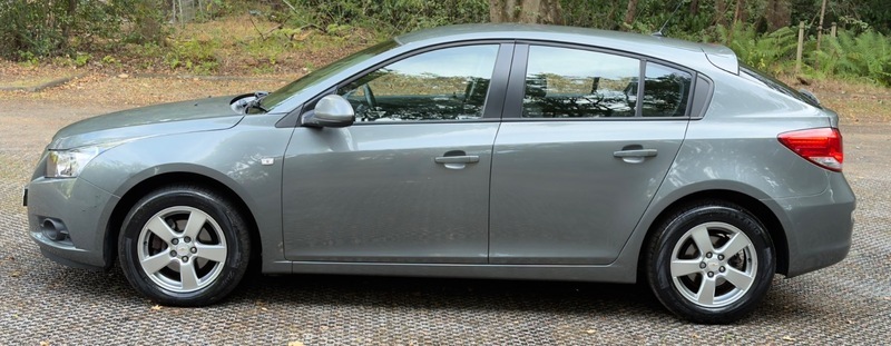 Chevrolet Cruze 2.0L Vcdi Ltz White #14