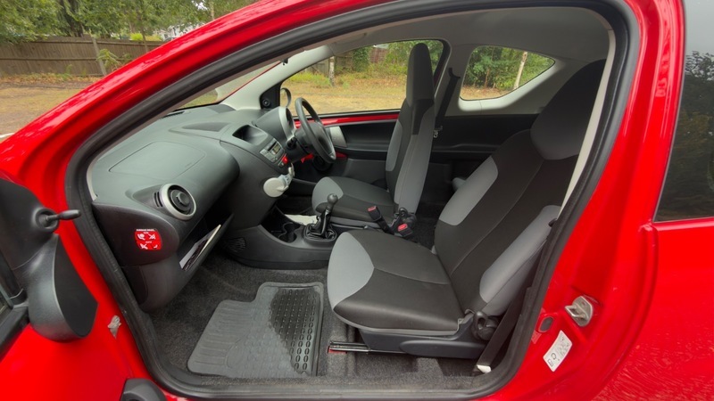 Peugeot 107 Active Black #20