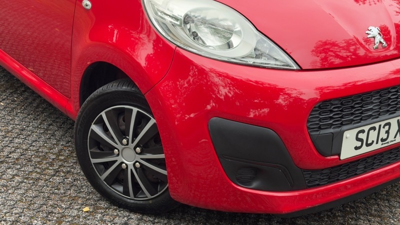 Peugeot 107 Active Black #16
