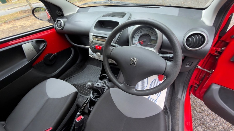 Peugeot 107 Active Black #19