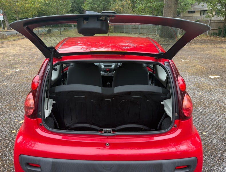 Peugeot 107 Active Black #31