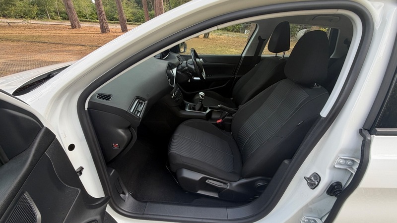 Peugeot 308 Active Blue #32