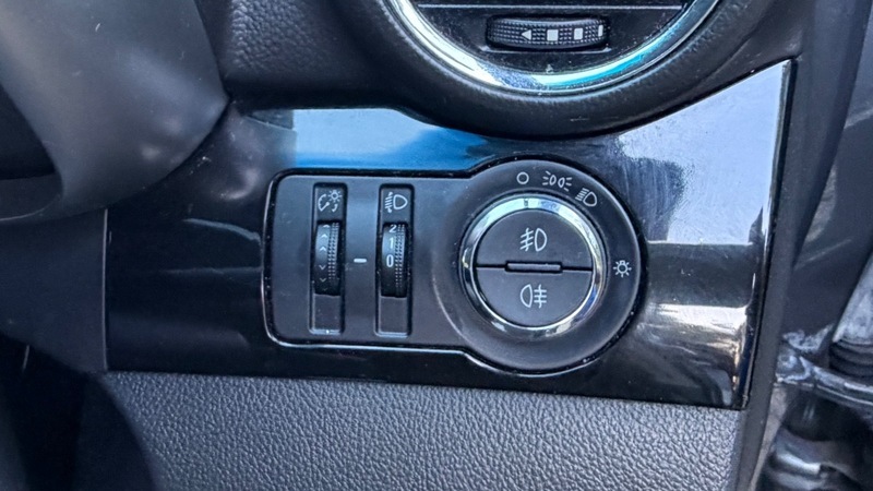 Chevrolet Orlando Lt Grey #31