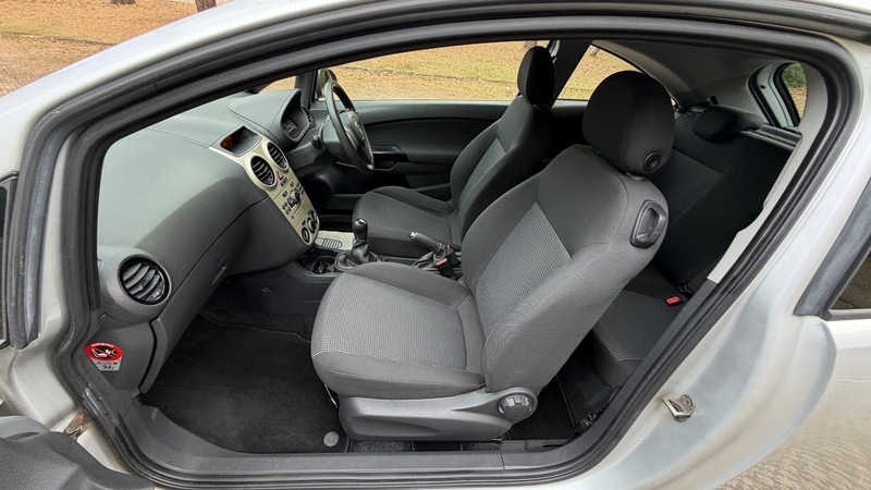 Vauxhall Corsa 1.2 Excite Ac 83 Bhp Grey #30