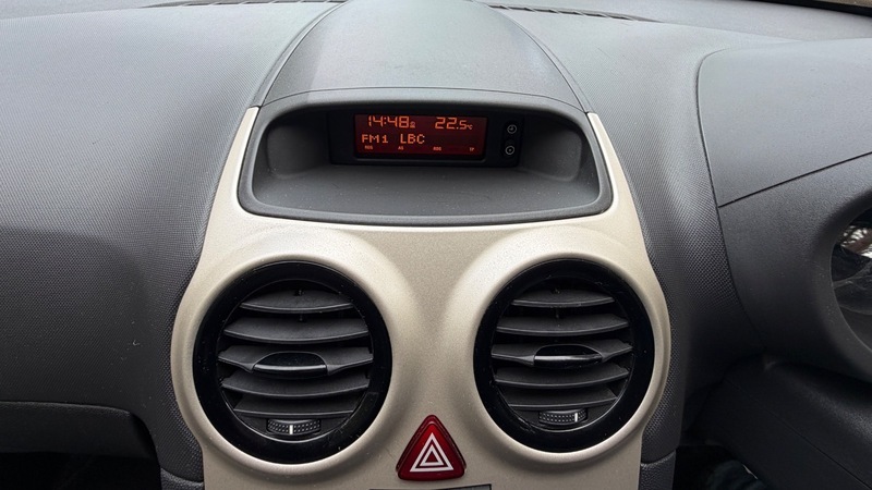 Vauxhall Corsa 1.2 Excite Ac 83 Bhp Grey #38