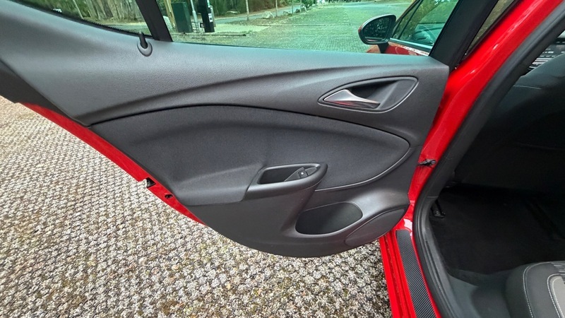 Vauxhall Astra Astra Sri T Cvt Black #31