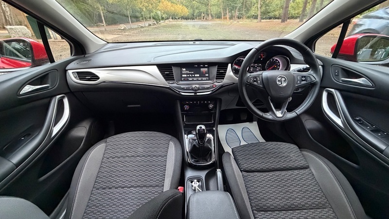 Vauxhall Astra Sri VX Line Nav Red #2