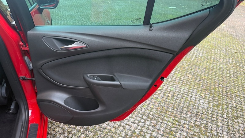 Vauxhall Astra Astra Sri T Cvt Black #26