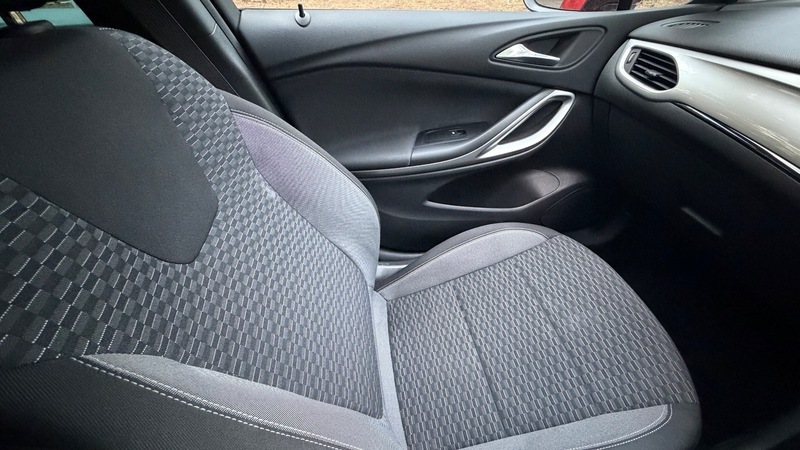 Vauxhall Astra Astra Sri T Cvt Black #44