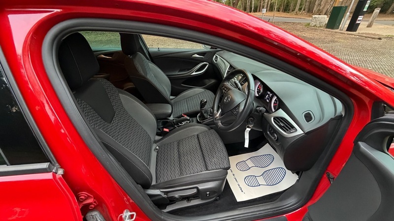 Vauxhall Astra Sri VX Line Nav Red #3