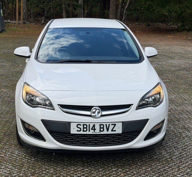 Vauxhall Astra Sri White #5